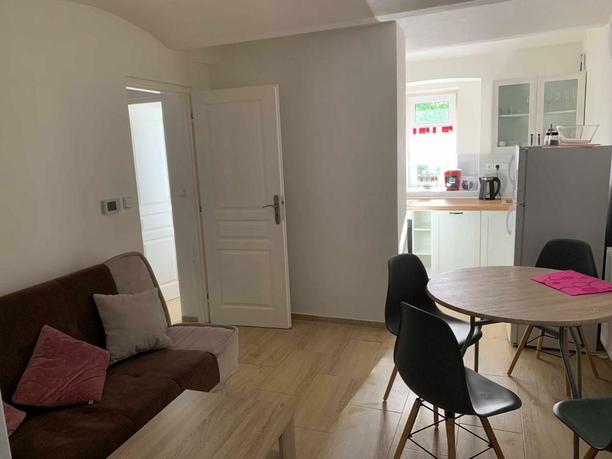 Apartmany Michaela Абертами Екстериор снимка