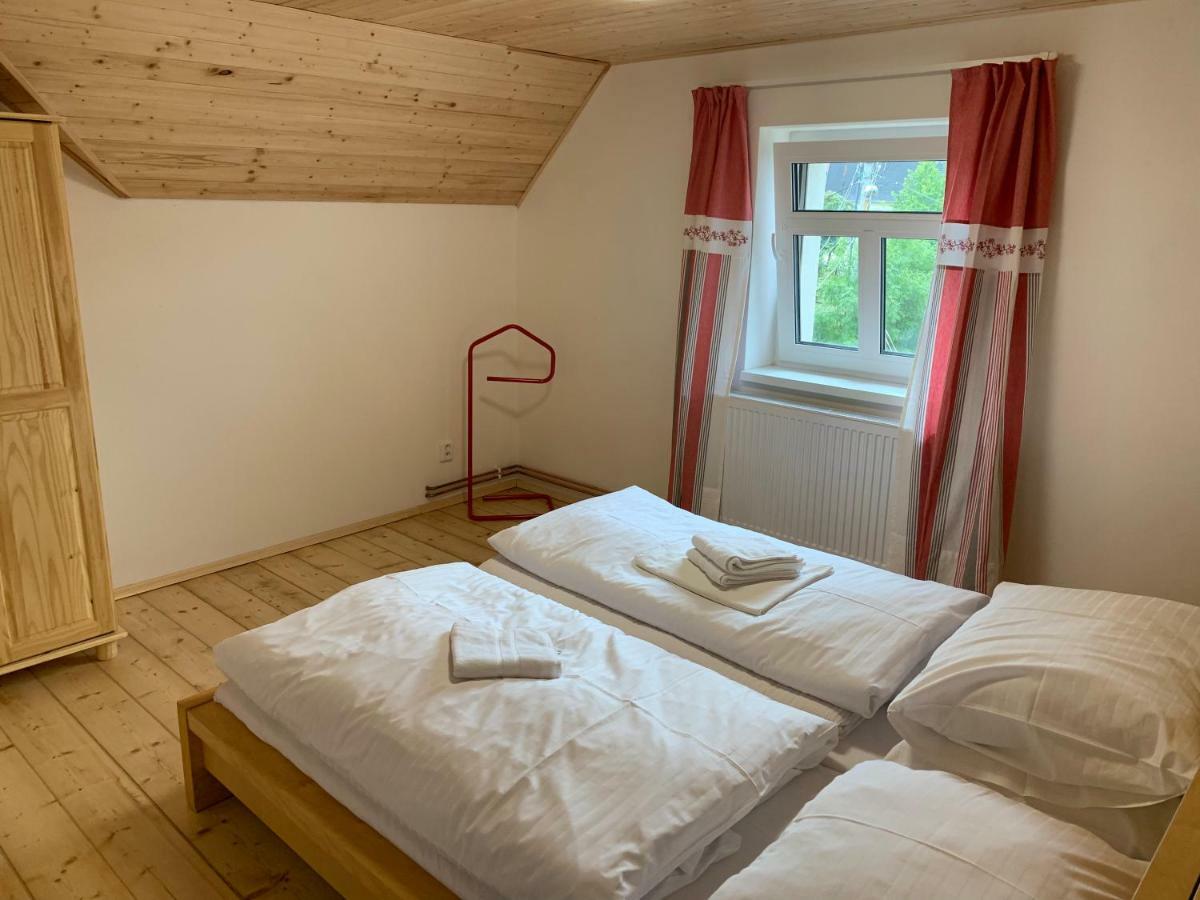 Apartmany Michaela Абертами Екстериор снимка
